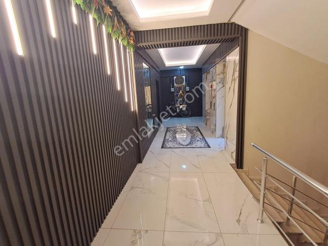 Site İçerisinde Kiralık 4+1 Daire