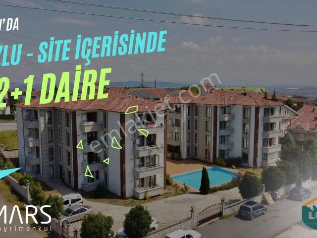 Site İçerisinde, Havuzlu, Eşyalı,2+1 Daire