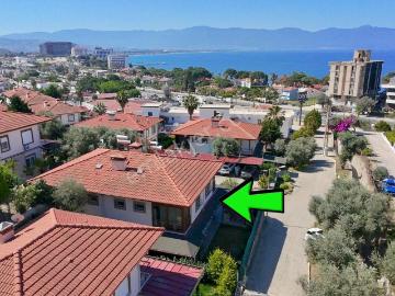 Site İçerisinde, Havuzlu, Geniş, Bakımlı, Doğalgazlı Kiralık Villa