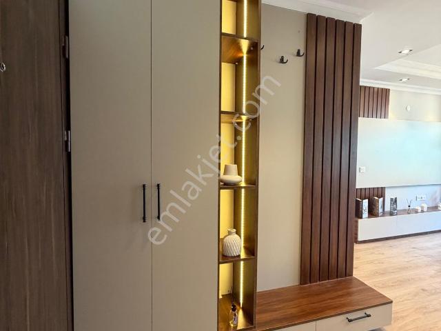Site İçerisinde Lux Dekorlu 1+1 Kiralık Daire !