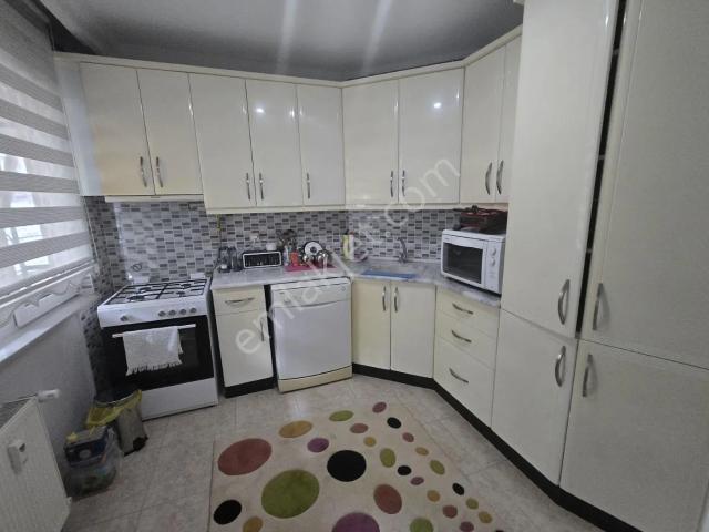 Site İçerisinde Merkezi Konumda Satılık 2+1 Daire