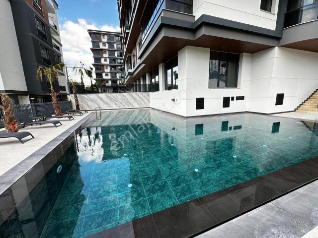 Site İçerisinde Sıfır Eşyasız 2+1 Daire Havuz Hamam Saunafitness