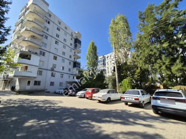 Site İçi Asansörlü Full Tadilatlı 3+1 Ara Kat Satılık Daire