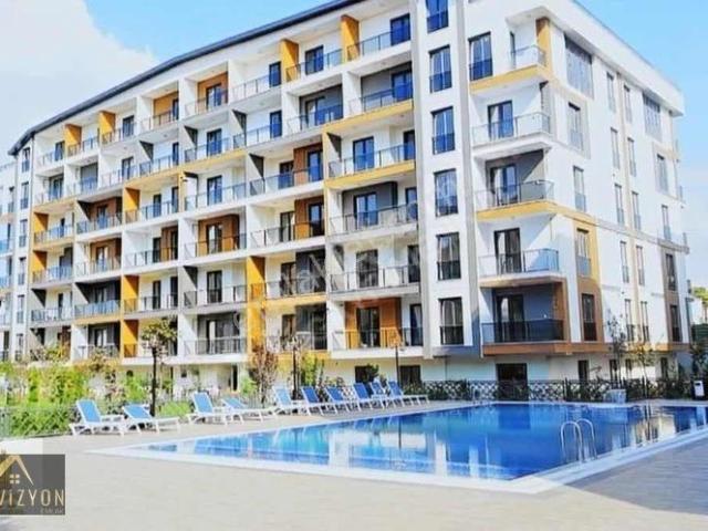 Site İçi Havuzlu Kapalı Otoparklı Kiralık 1+1 Loft Dublex