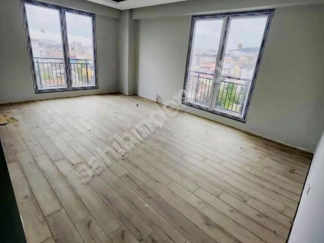 Site İçi Metro Yanı Yeni Bina 2+1 Ve 3+1