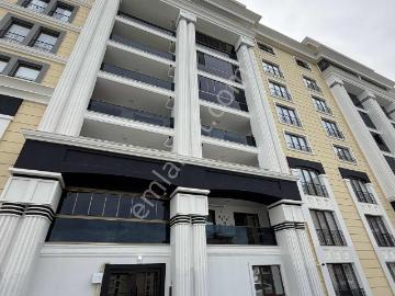 Site İçi Satılık Kiracılı 1+1 Daire