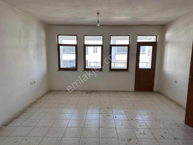 Site İçinde 115 M2 Büyüklükte 2+1 Ferah Daire