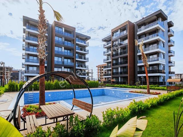 Site İçinde Ayrı Mutfaklı 7/24 Güvenlikli Havuzlu Kiralık 2+1