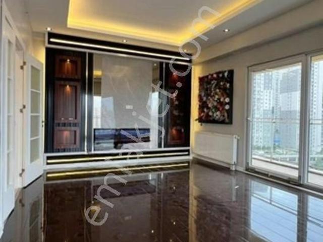 Site İçinde Satılık 2+1 Lüx Daire Kiracılı