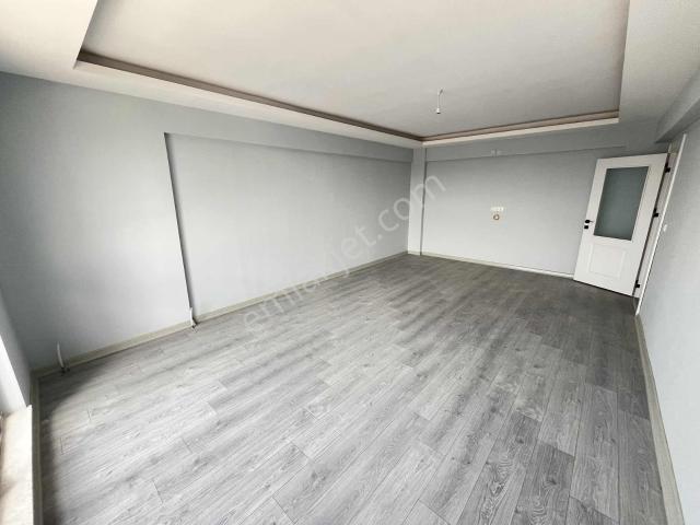 Sitede 13.katta Panoramik Ankara Manzaralı Teras Balkonlu Daire