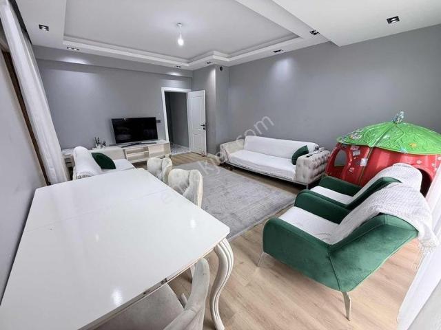 Sitede/ Geniş/arakat/2+1/satılık/full Daire/ Zafer Mahallesi
