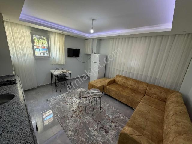 Siteler Mahallesinde Aile Binasında Abonelikleri Açık 1+1 Eşyalı