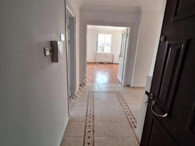Siteler Bölgesinde Bakımlı Kiralık Daire
