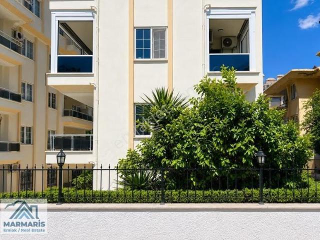 Sitelerde Havuzlu Sitede, Manzaralı 2+1 Daire | Sahile 500 M