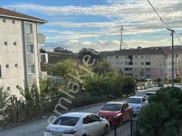 Sitenin En Ön Cephesi Ara Kat 3+1 Daire