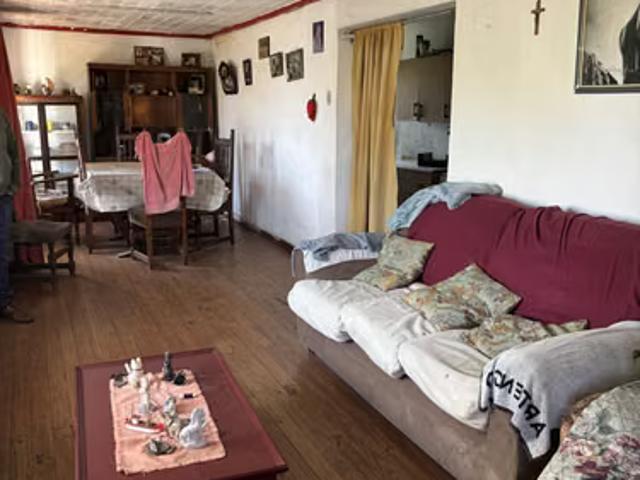 Casa en sitio de 728 m2, con casa, Lomas Coloradas, San Pedro de la Paz | 3 dormitorios por 180000. 00 en San Pedro de la Paz