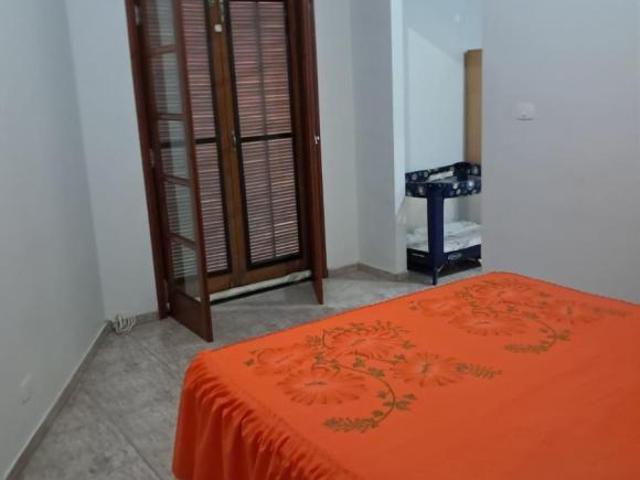 Sítio 9,2 hectares com rio na divisa, casa sede 600 m², a venda na cidade de Porangaba interior de s