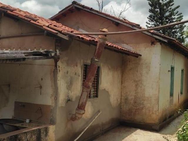 SÍTIO 14.000m² PLANO E COM MUITA ÁGUA À VENDA EM PIRACEMA/MG