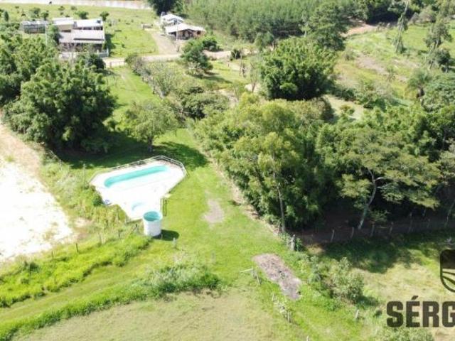 SITIO 3 HA COM PISINA E CHURRASQUEIRA SEM OUTRAS BENFEITORIAS