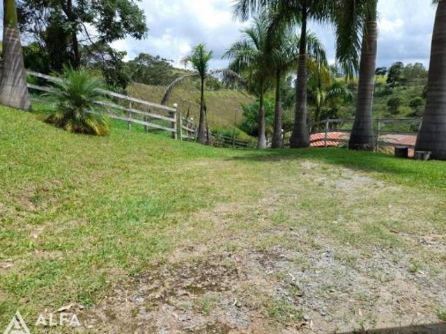 Sítio à Venda na BR 040 8.000m² de Área com Infraestrutura Completa
