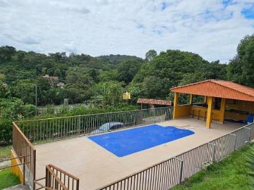 Sítio à venda em Esmeraldas MG, bairro Bambus: 3 quartos, 1 sala, 2 banheiros, 4 vagas de garagem, 1