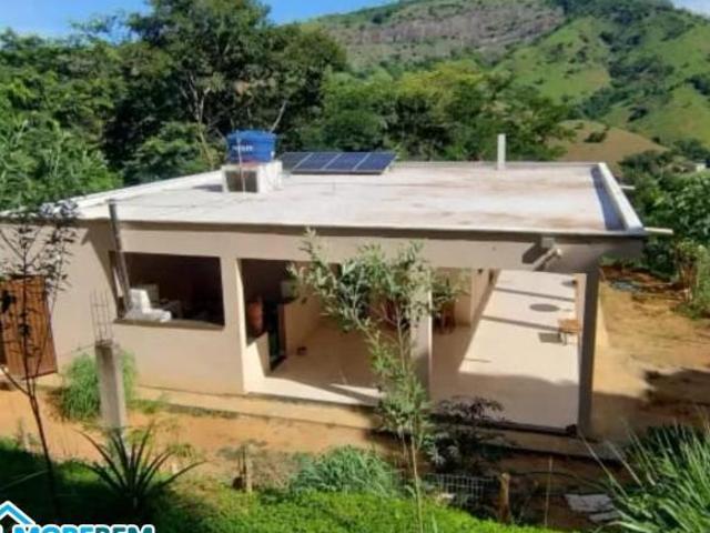 SÍTIO Á VENDA EM PEDRA BRANCA!