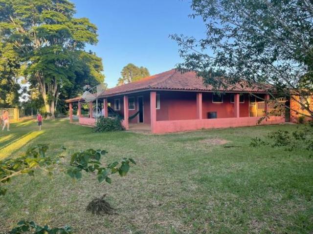 Sítio à venda em São Miguel Arcanjo SP, no bairro Gramadinho: 2 quartos, 2 salas, 1 banheiro, 2 vaga