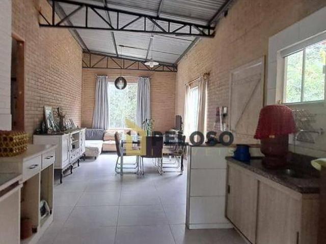 Sitio à venda | 30.000m² | 3 dormitórios | 1 suíte | 20 vagas | São Tome das Letras/MG