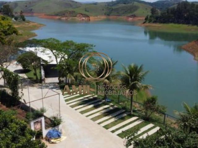 Sítio a venda/Casa e chalé/ 7 quartos, sendo todos suites /Beira da represa /55.971m² / São José dos
