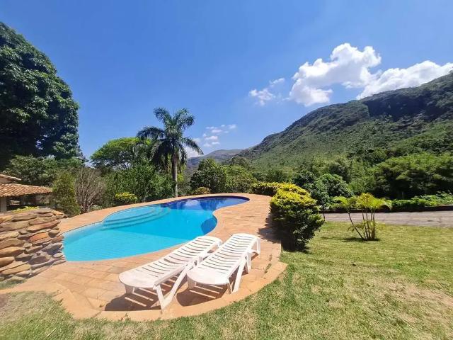 Sítio / Chácara para Locação em Moeda/MG Zona Rural 3 Quartos