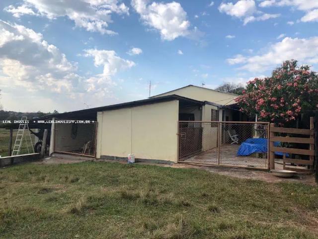 Sítio / Chácara para Locação em Álvares Machado/SP Zona Rural 1 Quartos