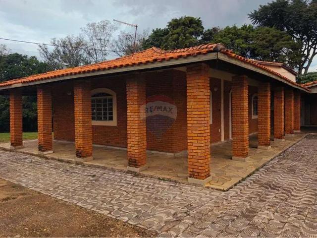 Sítio / Chácara para Locação em Botucatu/SP Conjunto Habitacional Humberto Popolo 4 Quartos