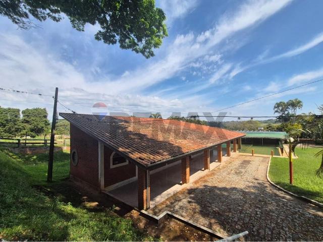 Sítio / Chácara para Locação em Botucatu/SP Chácara Recreio Vista Alegre 3 Quartos