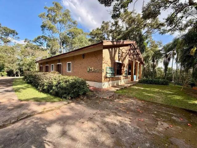 Sítio / Chácara para Locação em Bragança Paulista/SP Jardim Recreio 4 Quartos