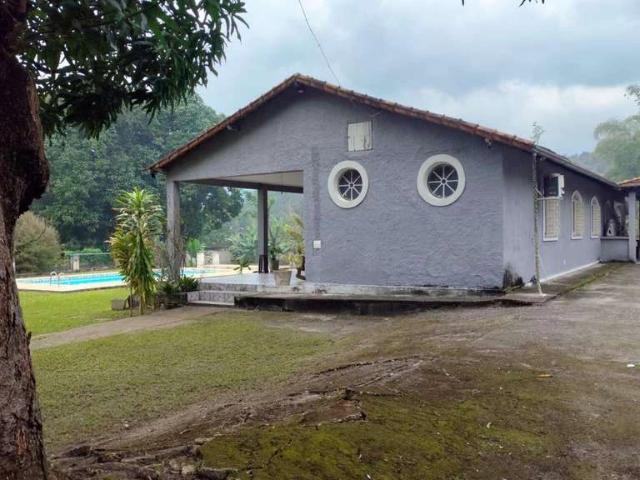 Sítio / Chácara para Locação em Cachoeiras de Macacu/RJ Agrobrasil 6 Quartos