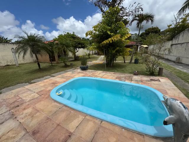 Sítio / Chácara para Locação em Camaçari/BA Jauá 3 Quartos