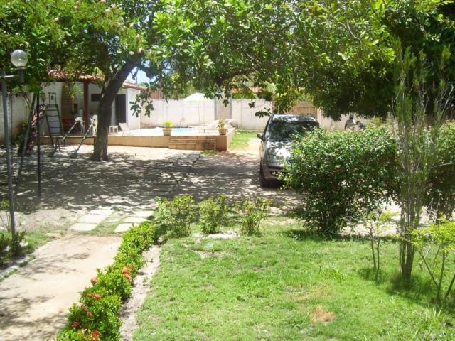 Sítio / Chácara para Locação em Camaçari/BA Monte Gordo 3 Quartos