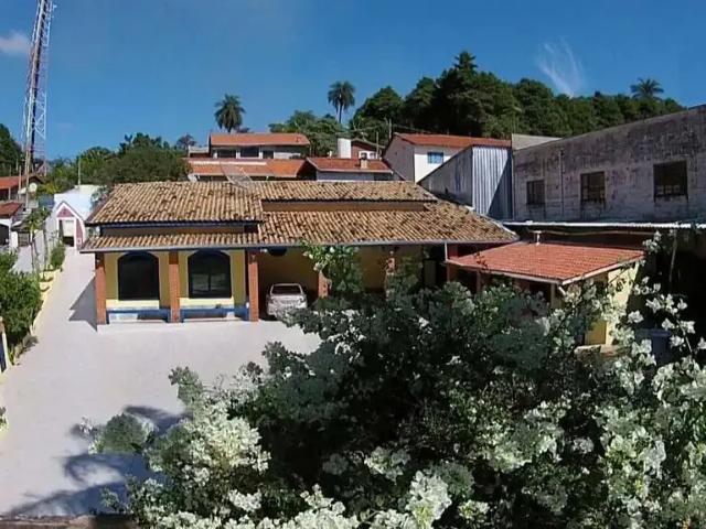 Sítio / Chácara para Locação em Campinas/SP Vila Ipê 7 Quartos