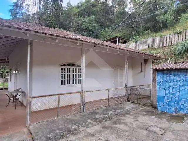 Sítio / Chácara para Locação em Campo Largo/PR Bateias 5 Quartos