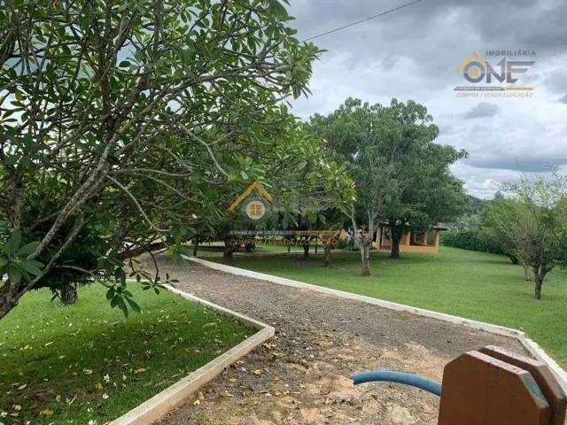 Sítio / Chácara para Locação em Elias Fausto/SP Recreio Paraíso 4 Quartos