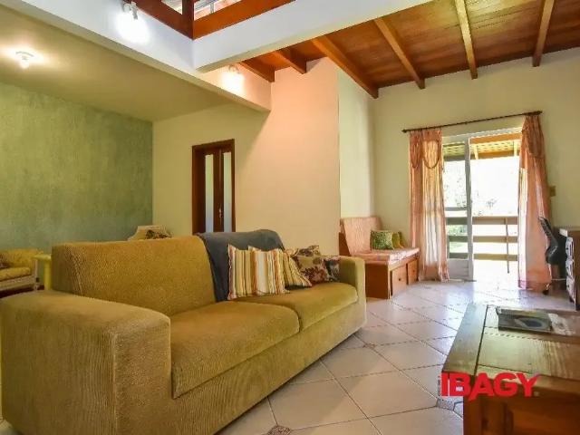 Sítio / Chácara para Locação em Florianópolis/SC Ribeirão da Ilha 5 Quartos