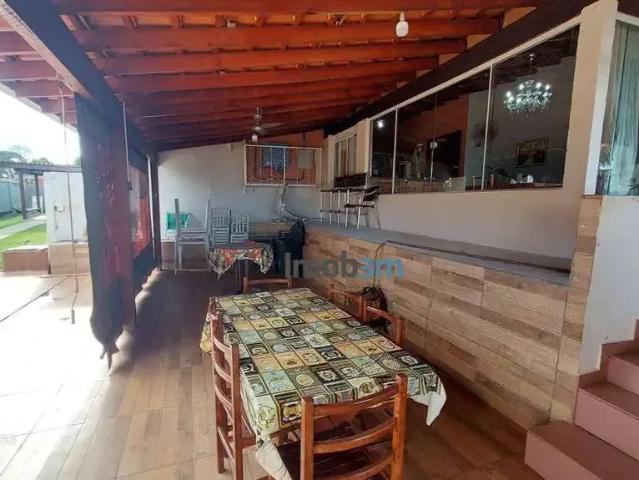 Sítio / Chácara para Locação em Londrina/PR Limoeiro 3 Quartos