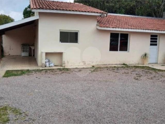 Sítio / Chácara para Locação em Louveira/SP Vila Omizollo 4 Quartos