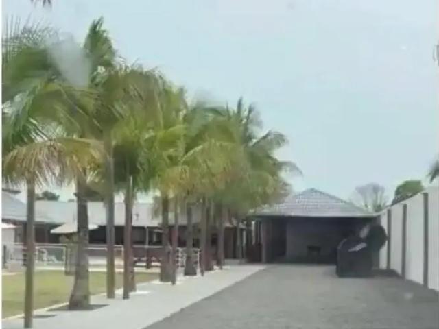 Sítio / Chácara para Locação em Piratininga/SP Condomínio Real Village 2 Quartos
