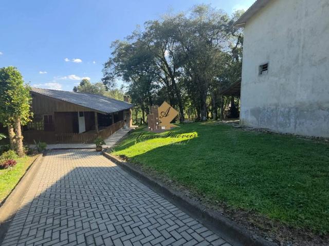 Sítio / Chácara para Locação em São José dos Pinhais/PR Cachoeira 3 Quartos