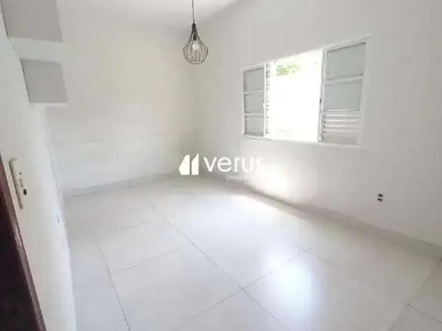 Sítio / Chácara para Locação em Uberlândia/MG Mansões Aeroporto 6 Quartos