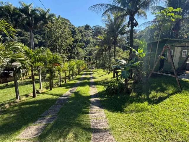 Sítio / Chácara para Venda em Cachoeiras de Macacu/RJ Zona Rural 6 Quartos