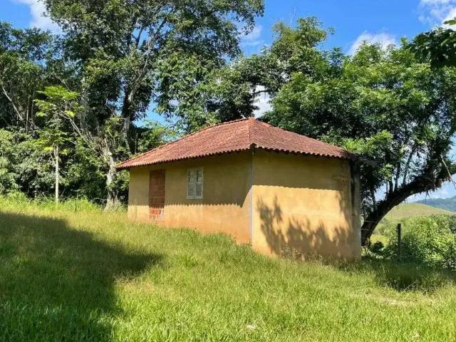 Sítio / Chácara para Venda em Cachoeiras de Macacu/RJ Zona Rural 4 Quartos