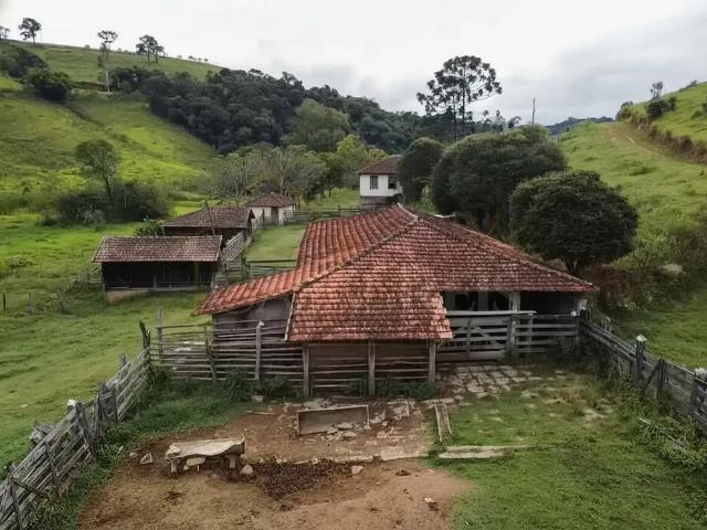 Sítio / Chácara para Venda em Caldas/MG Zona Rural 3 Quartos