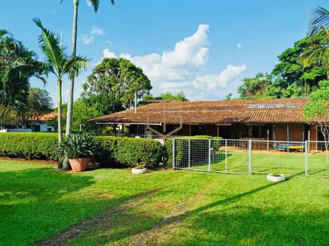 Sítio / Chácara para Venda em Campinas/SP Chácara Santa Margarida 4 Quartos